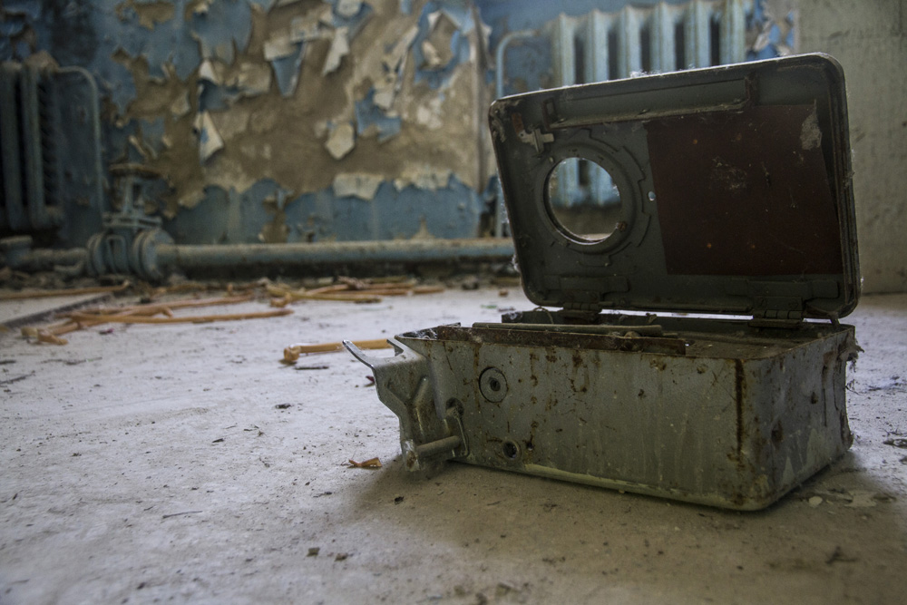 discard item in abandoned building in Chernobyl