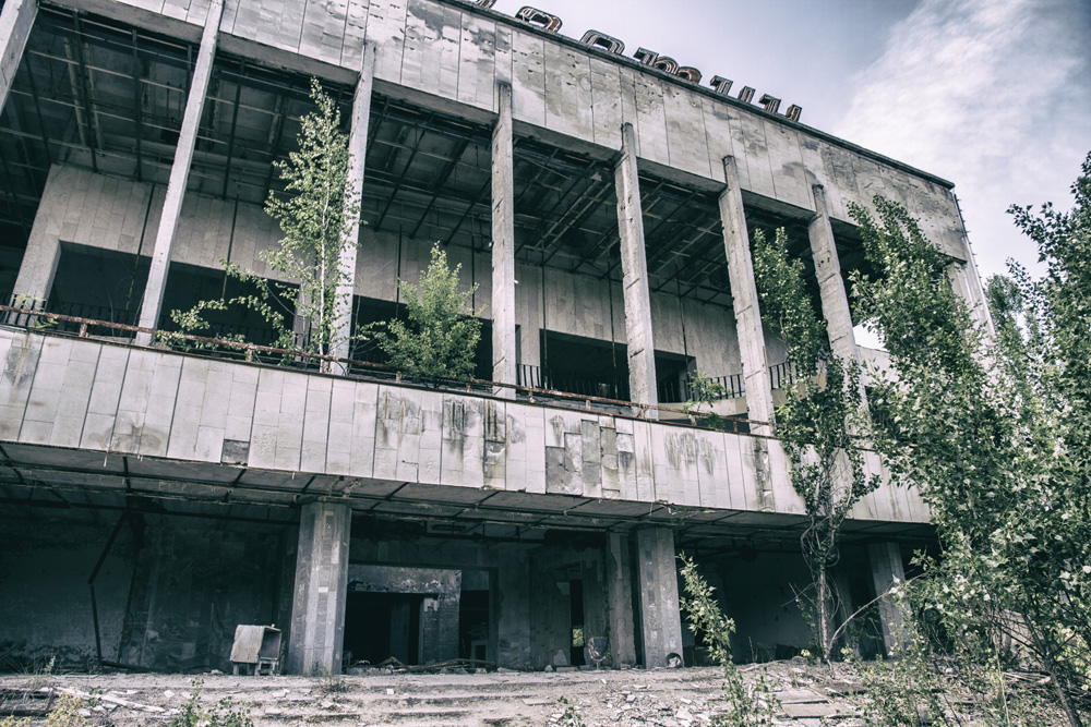 old, decaying building in Chernobyl